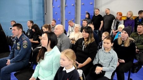 107 школьников прошли посвящение в кадеты МЧС России на Камчатке 3