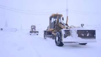 Подготовка дорожной и транспортной инфраструктуры к следующему циклону продолжается в круглосуточном режиме на Камчатке