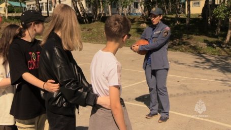 В ДОЛ "Волна" на Камчатке воспитают юных спасателей-пожарных 10
