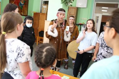 Интерактивную игру для маленьких пациентов тубдиспансера организовали депутаты камчатского парламента 3