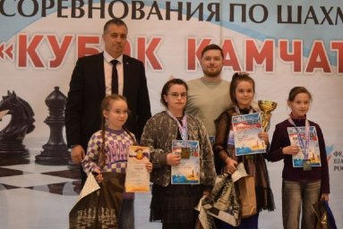 Эффектно выступили во всероссийских соревнованиях по шахматам юные жители Камчатки 4