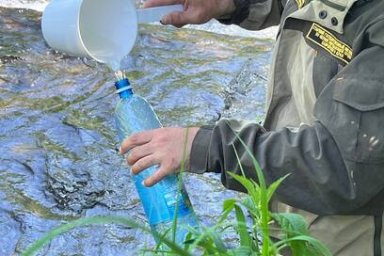Пробы воды отобрали в реке Халактырка на Камчатке 9