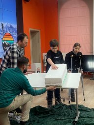 Урок лавинной безопасности прошел для юных туристов на Камчатке 1