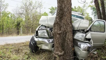 Разбил хозяйскую машину, взятую без спроса, и получил срок повар на Камчатке