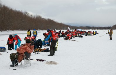 Фестиваль по подлёдному лову «Зубарь – 2025» прошел в Елизово на Камчатке 15