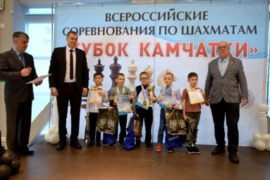 Эффектно выступили во всероссийских соревнованиях по шахматам юные жители Камчатки 3