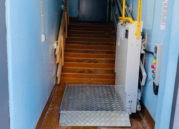 Подъемные устройства для маломобильных жителей установлены в двух домах Петропавловска-Камчатского 1