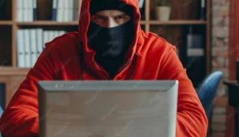 Покупка кинобилета обернулась потерей почти 12 тысяч рублей для жителя Петропавловска-Камчатского