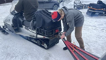 Специальные сани к снегоходам приобрел заповедник при поддержке благотворительного фонда на Камчатке