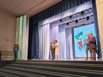 С наступающим профессиональным праздником поздравили педагогов Петропавловска-Камчатского 2