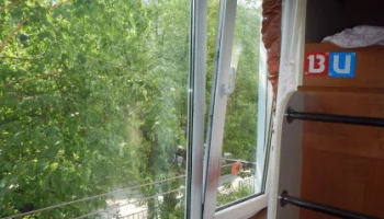 На Камчатке 2-х летняя девочка выпала из окна