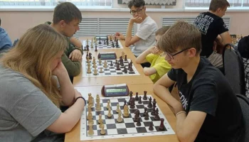 Юные шахматисты открыли летний сезон блиц-турниром в Петропавловске-Камчатском Юные шахматисты открыли летний сезон блиц-турниром в Петропавловске-Камчатском