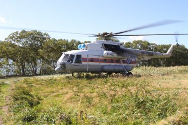 На Камчатке прошли совместные десантные спуски спасателей 9