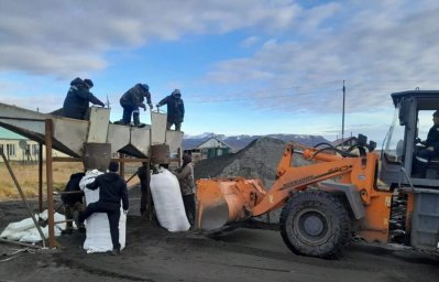 Продолжаются работы по берегоукреплению в селе Апука на севере Камчатки 1