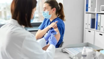 Что такое иммунопрофилактика?