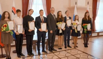 Торжественная церемония награждения лауреатов губернаторской стипендии прошла на Камчатке