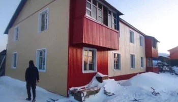 В самом северном селе Камчатки, включённом в программу Фонда капремонта, отремонтировали двухэтажный дом
