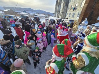 Еще восемь елочек открылись на выходных в столице Камчатки 2