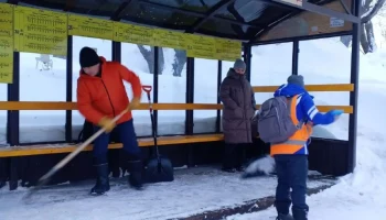 Коммунальные и дорожные службы чистят и расширяют основные магистрали в Петропавловске-Камчатском