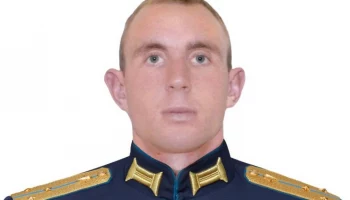 Звание Героя России посмертно присвоено старшему лейтенанту Александру Попову, погибшему в ходе спецоперации на Украине 