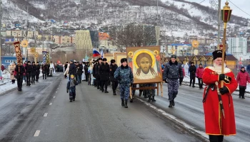 Крестный ход во главе с Архиепископом прошел вчера в столице Камчатки