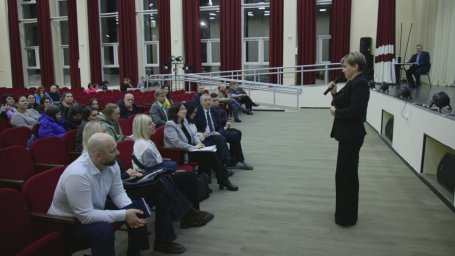 Вопросы, касающиеся актуальных тем, смогли задать Наталье Ниценко жители Петропавловска-Камчатского 0