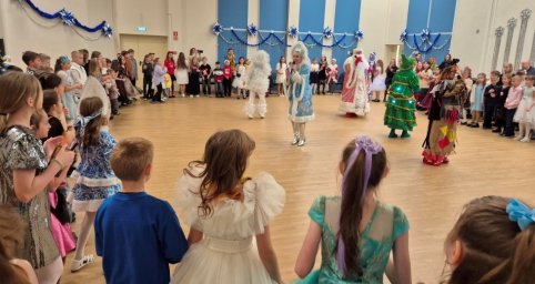 Первая новогодняя елка главы города прошла в Петропавловске-Камчатском 2