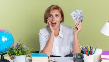 Задолженность по зарплате в 200 тысяч рублей выплатили после обращения к следователям жительнице Камчатки Задолженность по зарплате в 200 тысяч рублей выплатили после обращения к следователям жительнице Камчатки