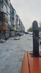 Дорожники обрабатывают проезды противогололёдными материалами в Петропавловске-Камчатском 2