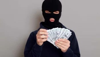 Высокий уровень телефонного мошенничества продолжает сохраняться на Камчатке Высокий уровень телефонного мошенничества продолжает сохраняться на Камчатке