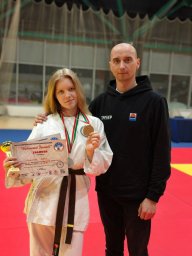 Взяла два пьедестала на всероссийских соревнованиях в Казани София Мамонтова с Камчатки 1