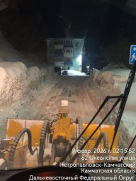 Работы по снегоуборочной кампании продолжаются в Петропавловске-Камчатском 3