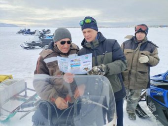 Рыбаки продолжают выходить на лёд в Камчатском крае 7