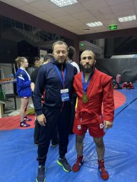 Золото чемпионата Европы по боевому самбо завоевал спортсмен с Камчатки 0