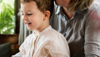 Прокуратура через суд добилась оплаты проезда для сопровождающей ребенка&ndash;инвалида на Камчатке