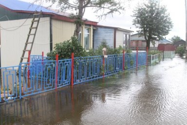 На Камчатке в Соболевском районе остаются подтопленными территории 90 частных и многоквартирных домов 2