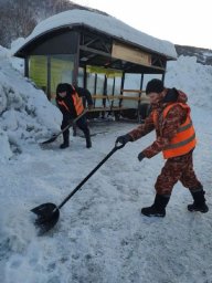 Борьба со снегом продолжается в Петропавловске-Камчатском 1