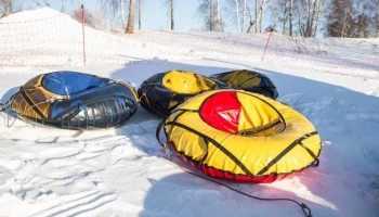Камчатские спасатели напоминают правила безопасного катания на «ватрушке»