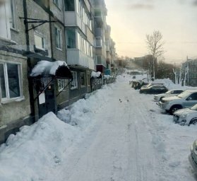 Дорожные службы продолжают работы по устранению последствий циклона в Петропавловске-Камчатском 1