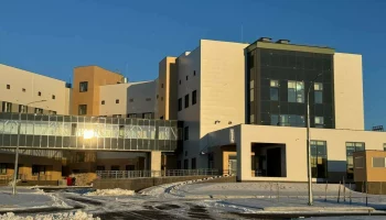 Четырёх молодых специалистов приняла на работу в 2026 году краевая больница на Камчатке