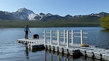 Установлены понтонные пирсы на Курильском озере к началу турсезона на Камчатке 1