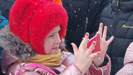 Торжественное открытие новой новогодней площадки с катком состоялось в городе Елизово на Камчатке 0