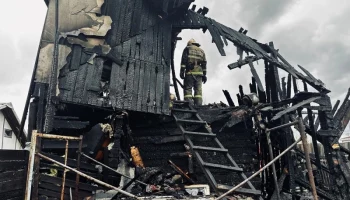 Семейная пара погибла при пожаре в дачном доме на Камчатке