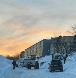 Дорожные службы проводят комплексную уборку снега в Петропавловске-Камчатском 3