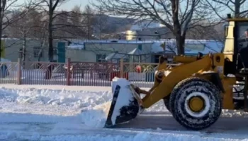 Подъездные пути к школам и детским садам должны быть расчищены к началу третьей четверти в Камчатском крае Подъездные пути к школам и детским садам должны быть расчищены к началу третьей четверти в Камчатском крае