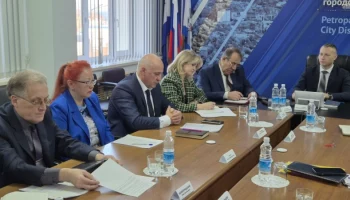 Основной темой совещания, прошедшего сегодня в администрации, стала ликвидация гололеда в столице Камчатки