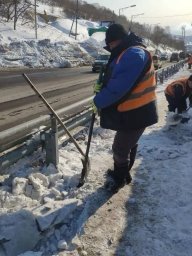 Коммунальные службы продолжают борьбу с последствиями циклона в Петропавловске-Камчатском 4