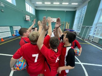 Серию спортивных мастер-классов для педагогов провели в ДНР специалисты с Камчатки 6