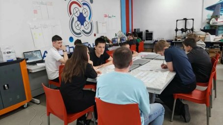 Школьники прошли курс подготовки операторов БПЛА в &laquo;Кванториум-Камчатке&raquo; 1