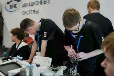 На всероссийском фестивале робототехники СТРИЖ выступил &laquo;Кванториум-Камчатка&raquo; 2